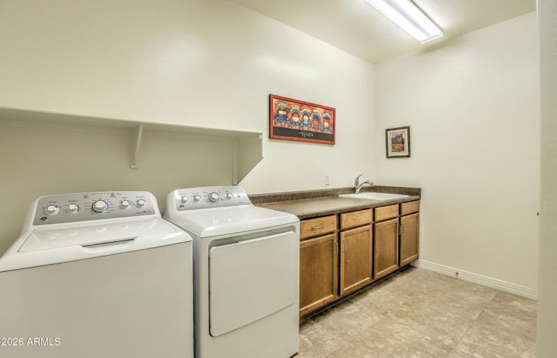 Laundry Room incl sink