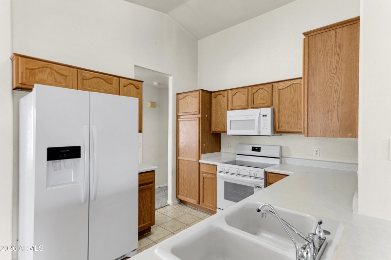 15904 W Lundberg St-23