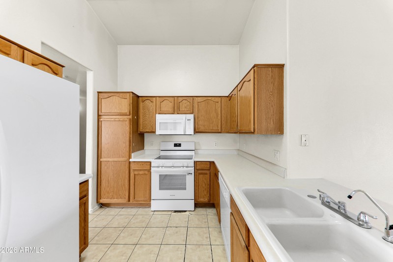 15904 W Lundberg St-24