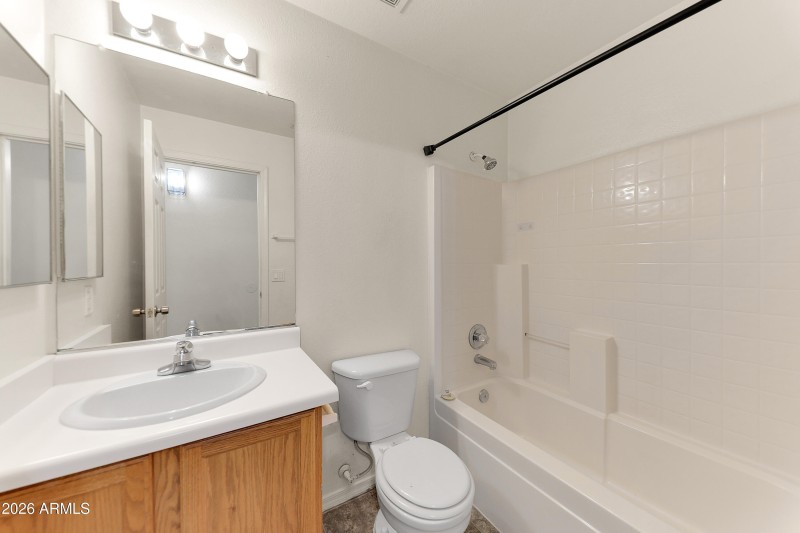 15904 W Lundberg St-27