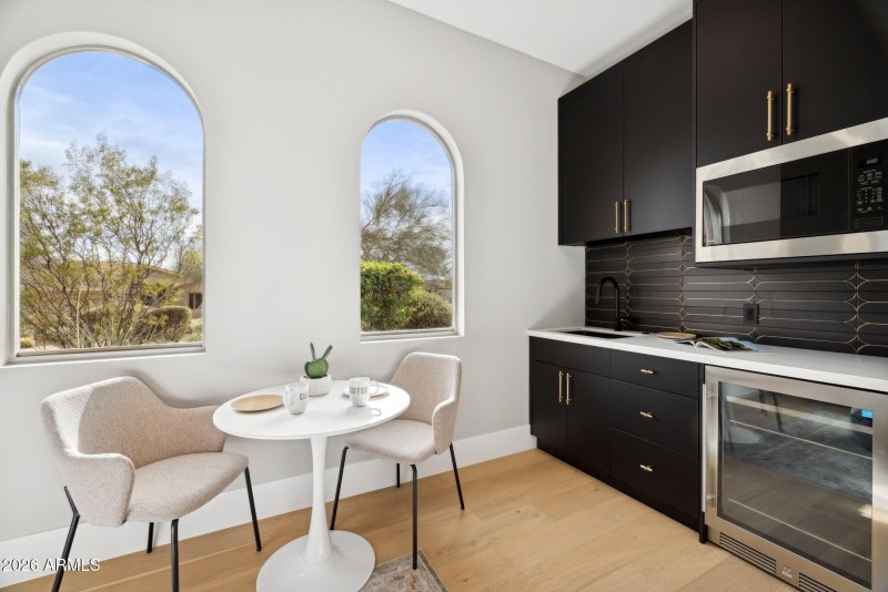 15-web-or-mls-27799-n-67th-way