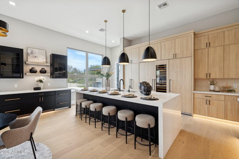 31-web-or-mls-27799-n-67th-way