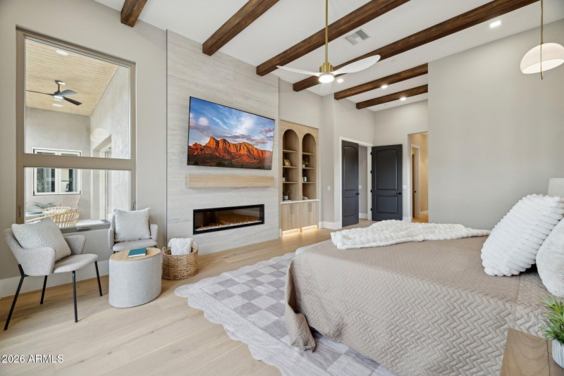 50-web-or-mls-27799-n-67th-way