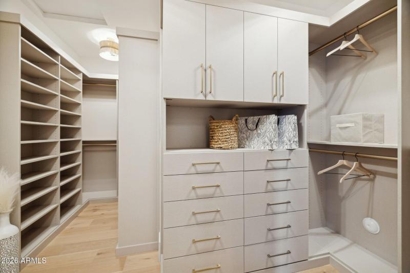 70-web-or-mls-27799-n-67th-way