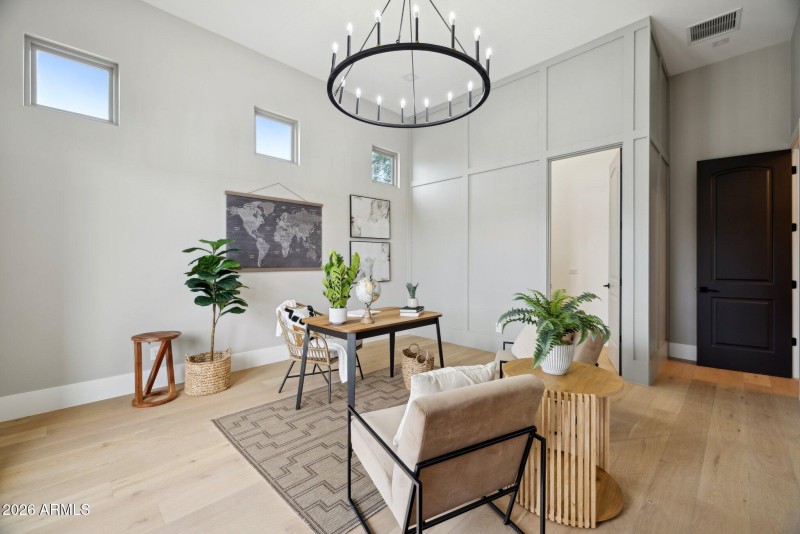 79-web-or-mls-27799-n-67th-way