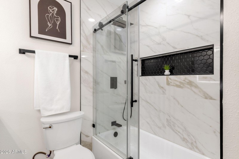 27-web-or-mls-1524-w-mission-ln