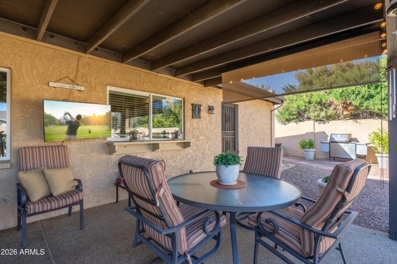 Backyard Patio Retreat