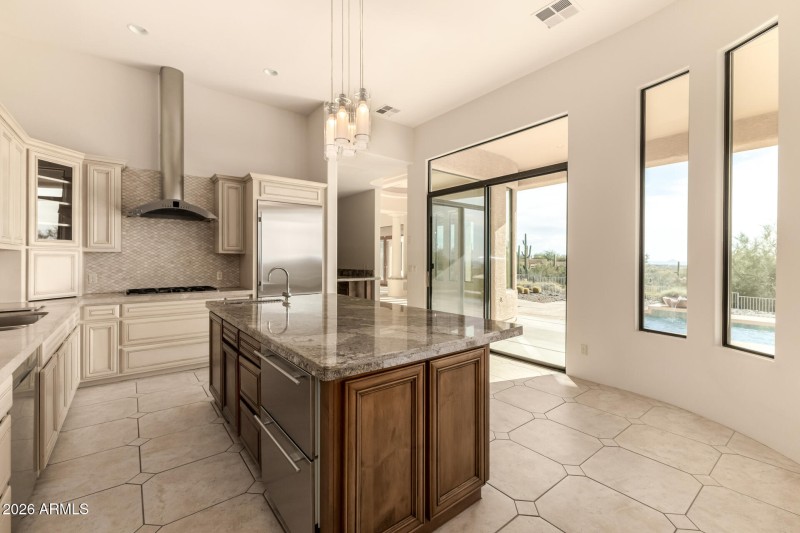 22 - Mamie Maude 35615