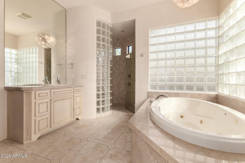 28 - Mamie Maude 35615