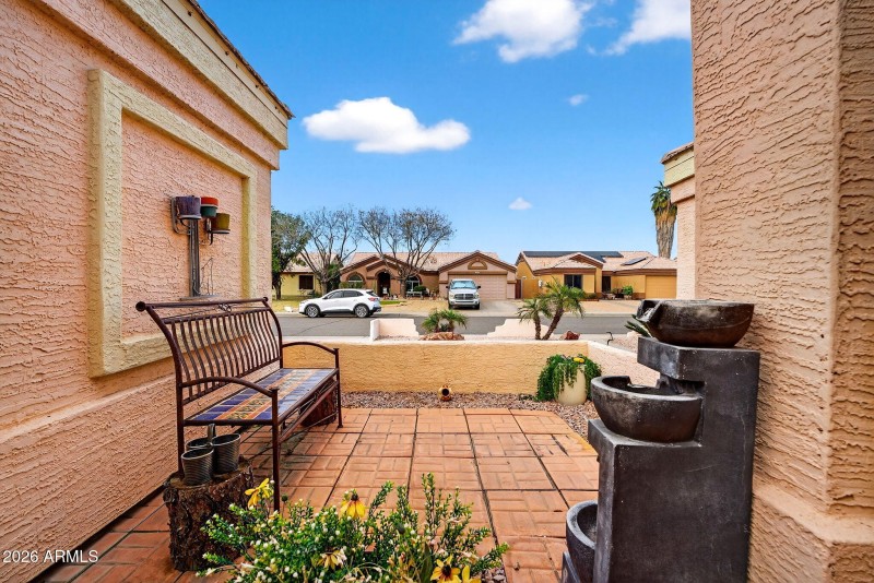 5-web-or-mls-47 E Cathy Ct