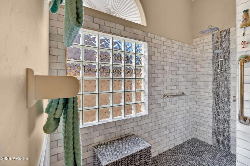 28-web-or-mls-30 E Cathy Ct