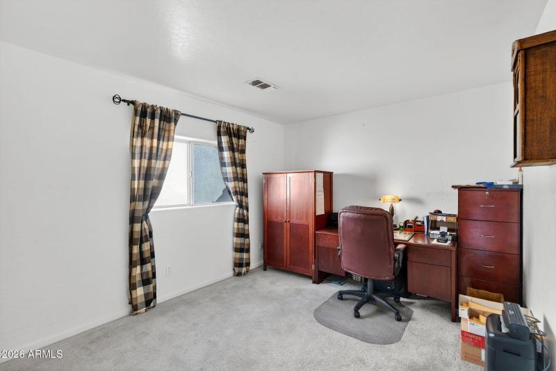 32-web-or-mls-08 E Cathy Ct