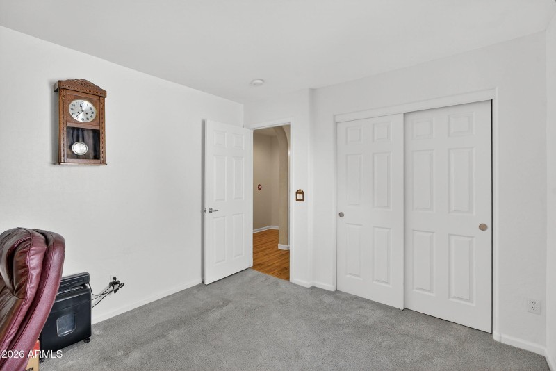 34-web-or-mls-10 E Cathy Ct