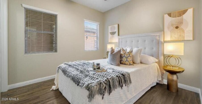 BEDROOMS WITH WALK-INs - virtually stage