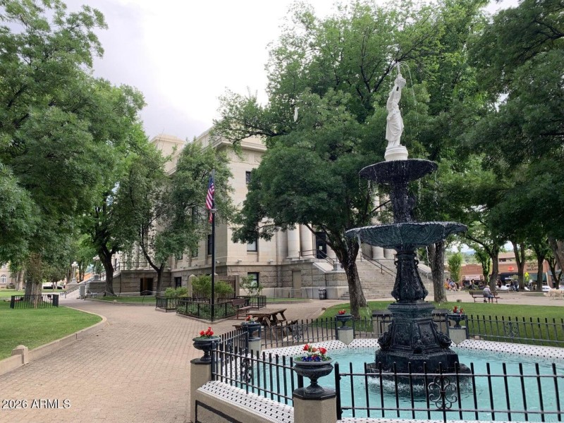 COURT HOUSE FOUNTAIN