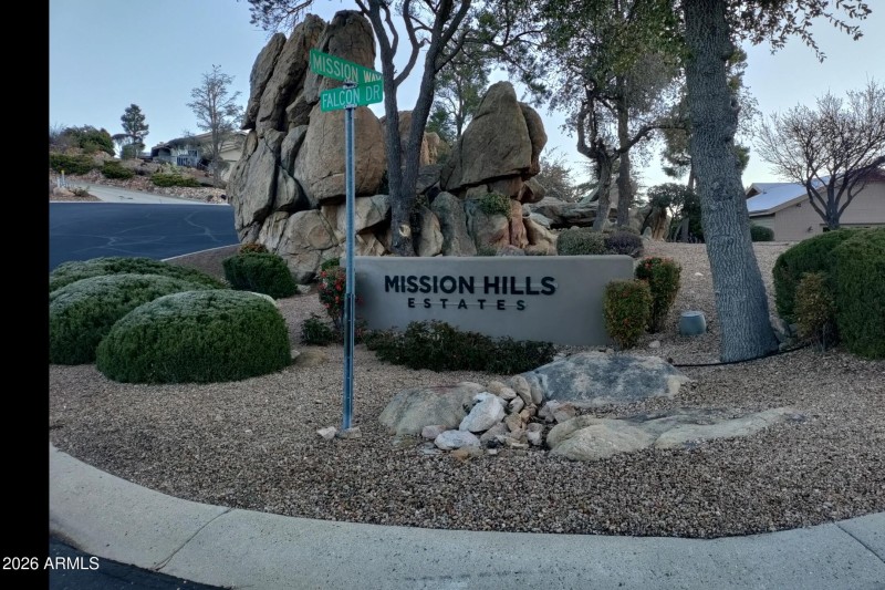 MISSION HILLS ESTATES