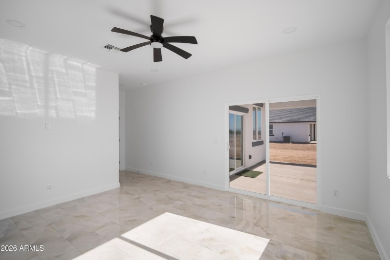 34263 W Chambers St - Inside Cam-44