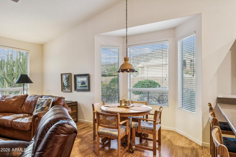 BAY WINDOW EATING AREA