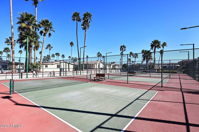 Community-Pickleball Courts