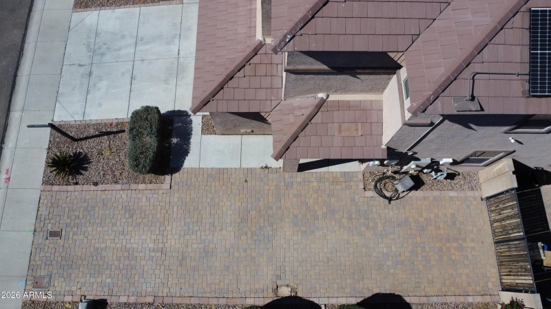 Large Paver Driveway & Gate