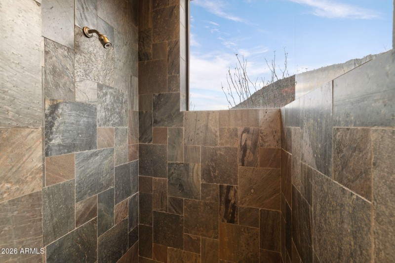 65-web-or-mls-FA9A2427