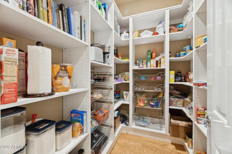 Walk in Pantry