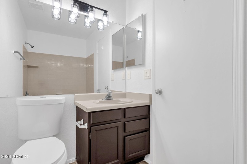 Second master bathroom