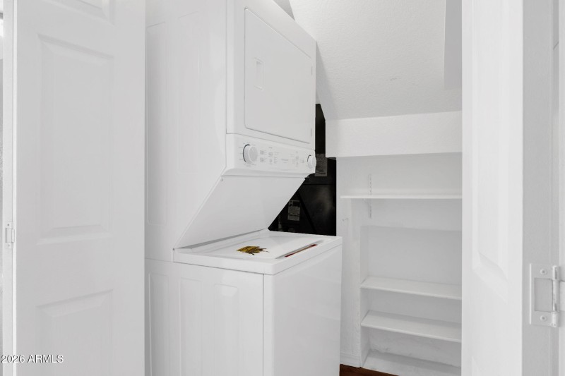 Stackable washer dryer