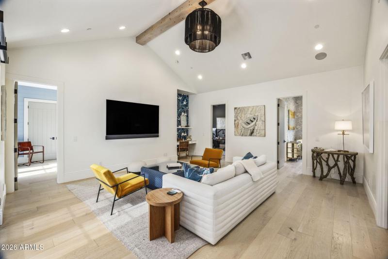 3-web-or-mls-D46A5617