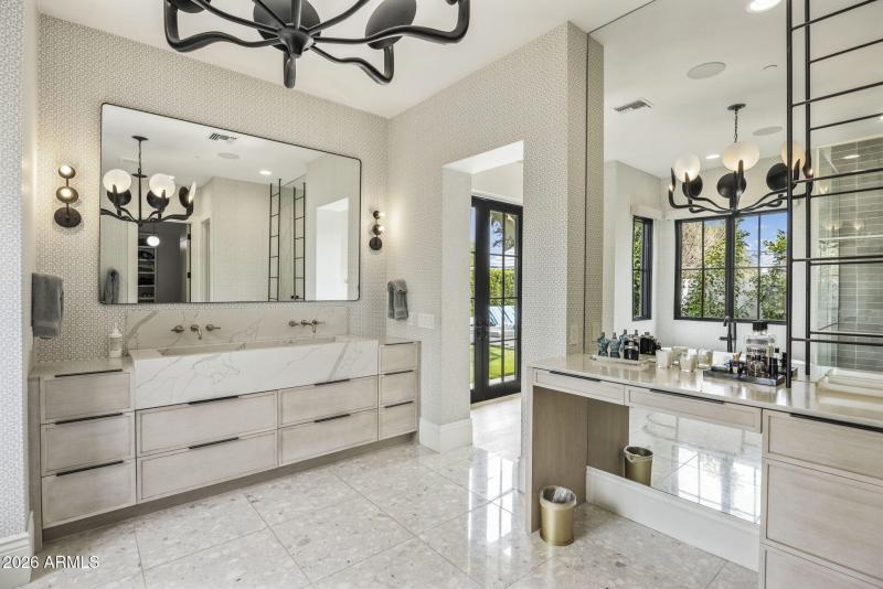 18-web-or-mls-D46A5710