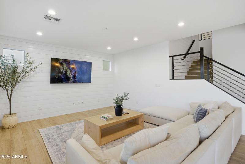 11_21629 n 59th st--phoenix, az 85054-11