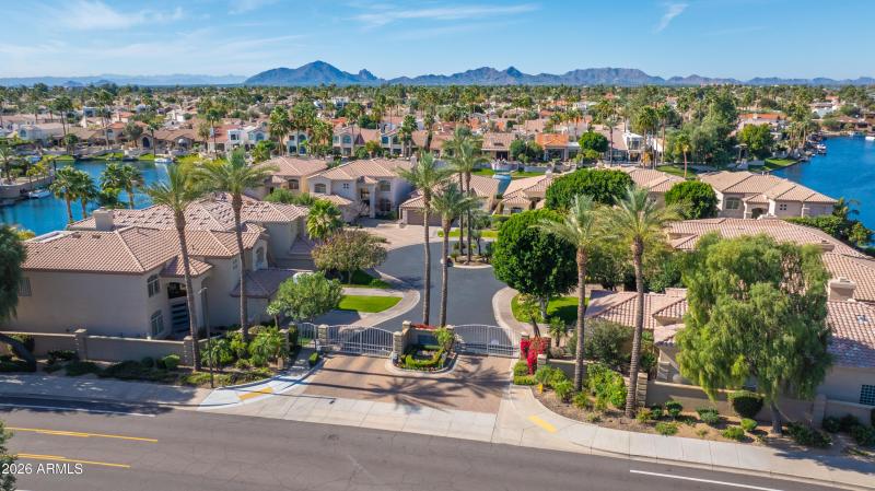 10180 E Cochise Dr Photos-2