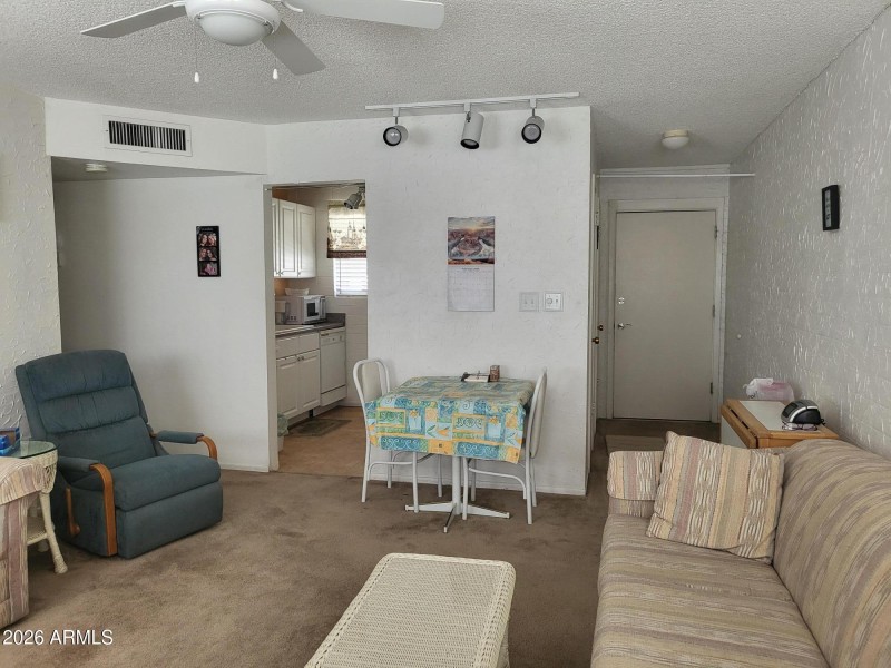 VIEW TO ENTRANCE & KITCHEN