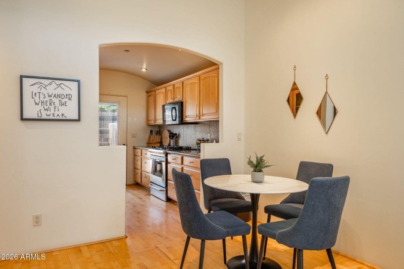 7-web-or-mls-559-jordan-rd-5