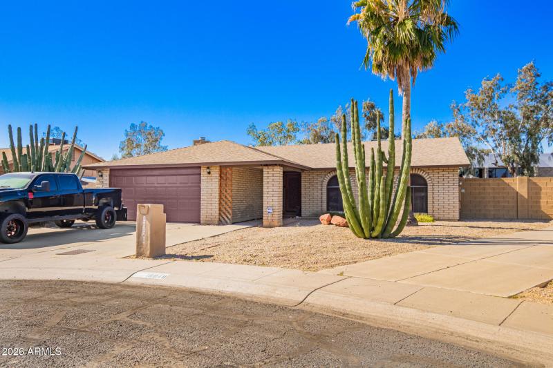 16848 N 40TH AVE, Phoenix, AZ 85053