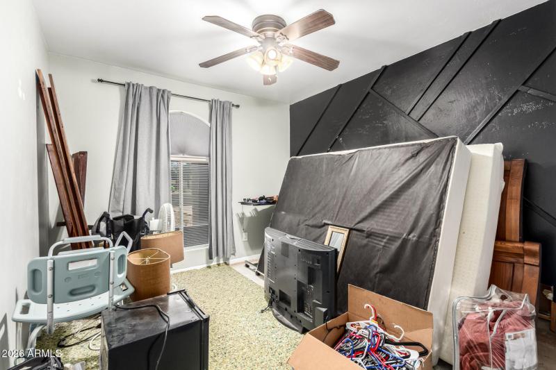 16848 N 40TH AVE, Phoenix, AZ 85053