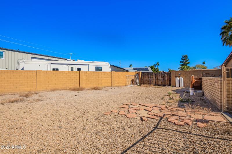 16848 N 40TH AVE, Phoenix, AZ 85053