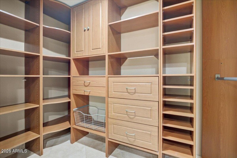 12-Primary Closet