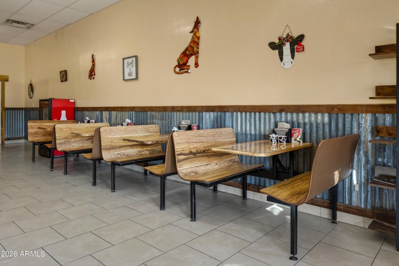 Udderly Divine Cafe & Bakery Camp Verde