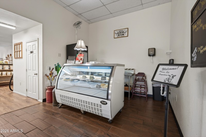 Udderly Divine Cafe & Bakery Camp Verde