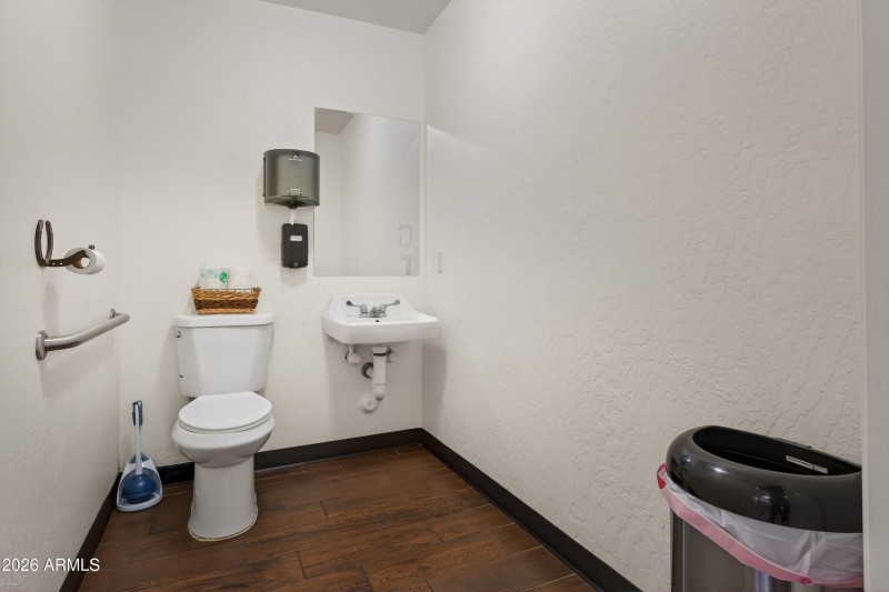 Udderly Divine Cafe & Bakery Camp Verde