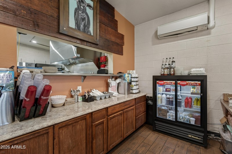 Udderly Divine Cafe & Bakery Camp Verde