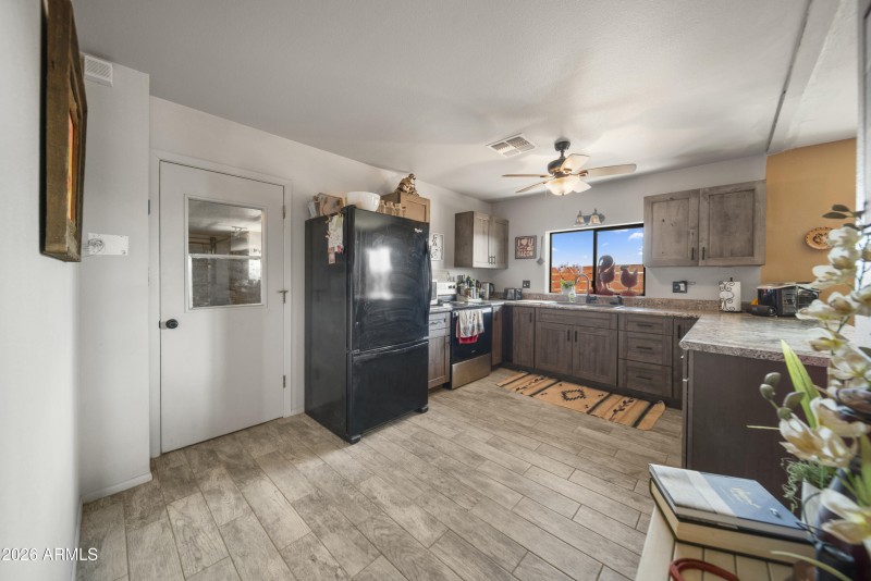 52032 N Mocking Bird Rd00030