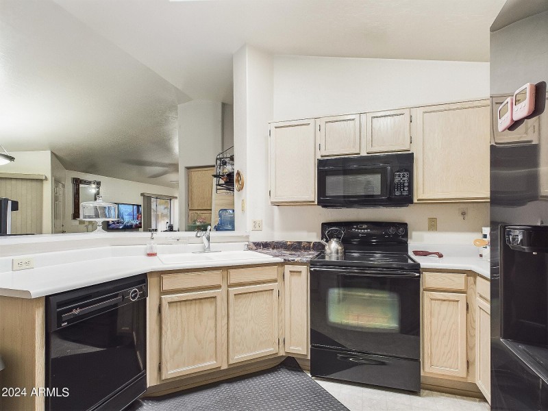 CAM03379G0-PR0057-STILL012