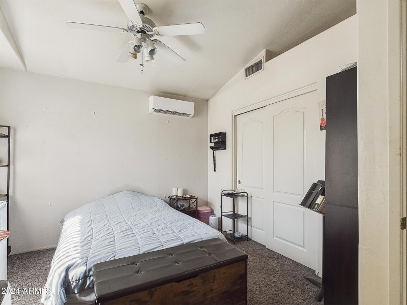 CAM03379G0-PR0057-STILL015