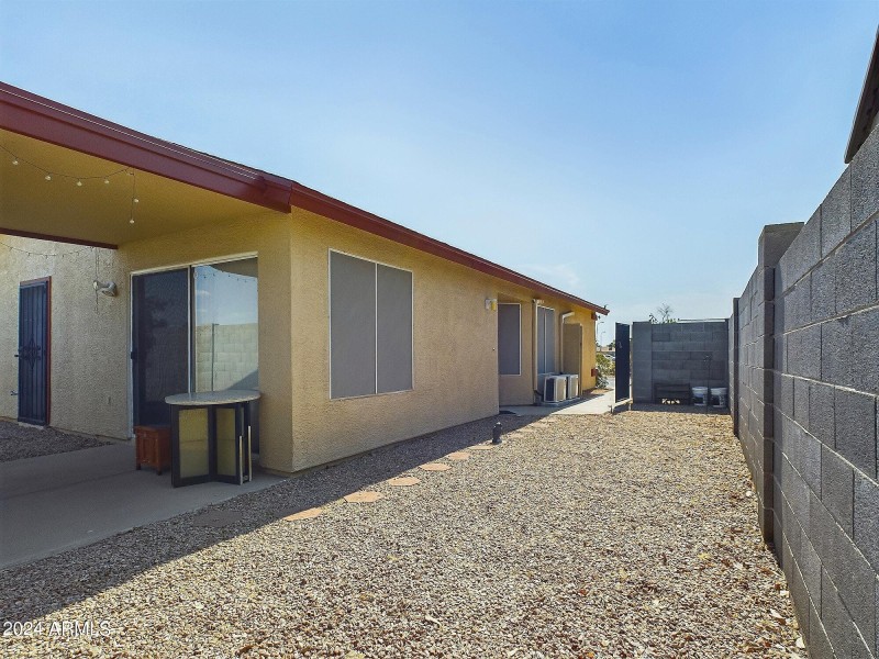 CAM03379G0-PR0057-STILL019