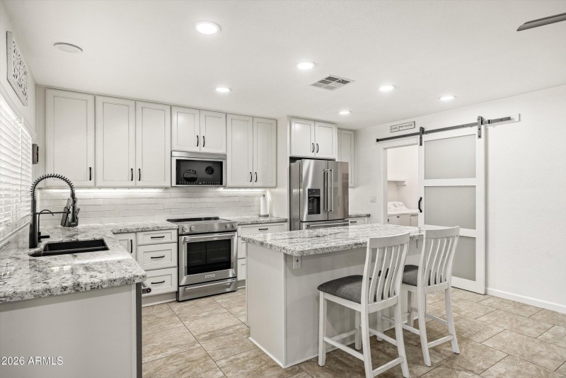 11-3024 W Wagoner Rd, Phoenix, AZ, 85053