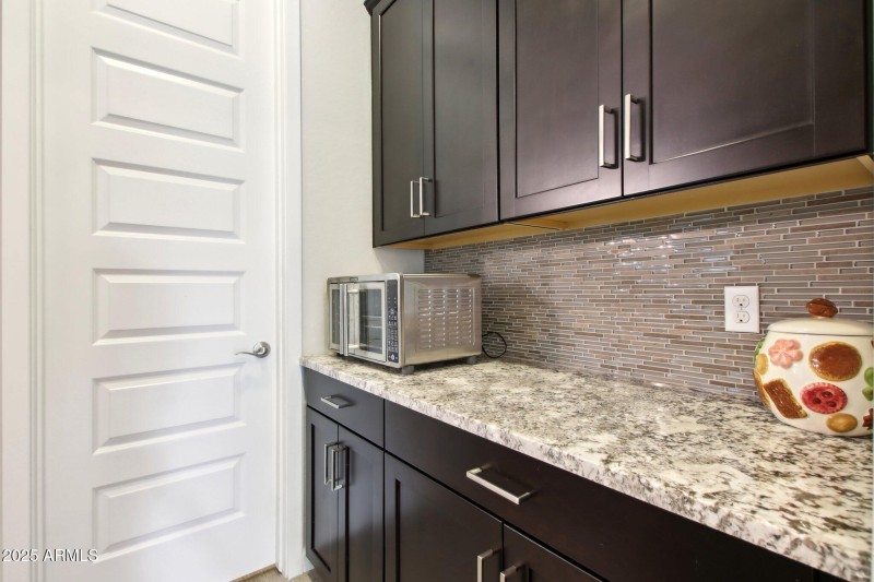 23-web-or-mls-E Appaloosa Rd-0605-023