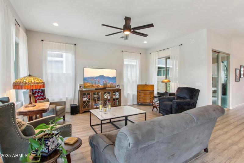 10-web-or-mls-E Appaloosa Rd-0605-010