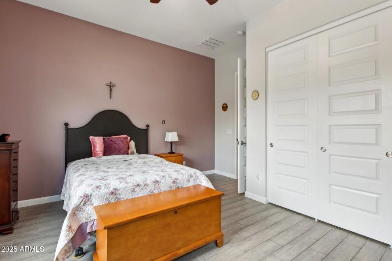 28-web-or-mls-E Appaloosa Rd-0605-028